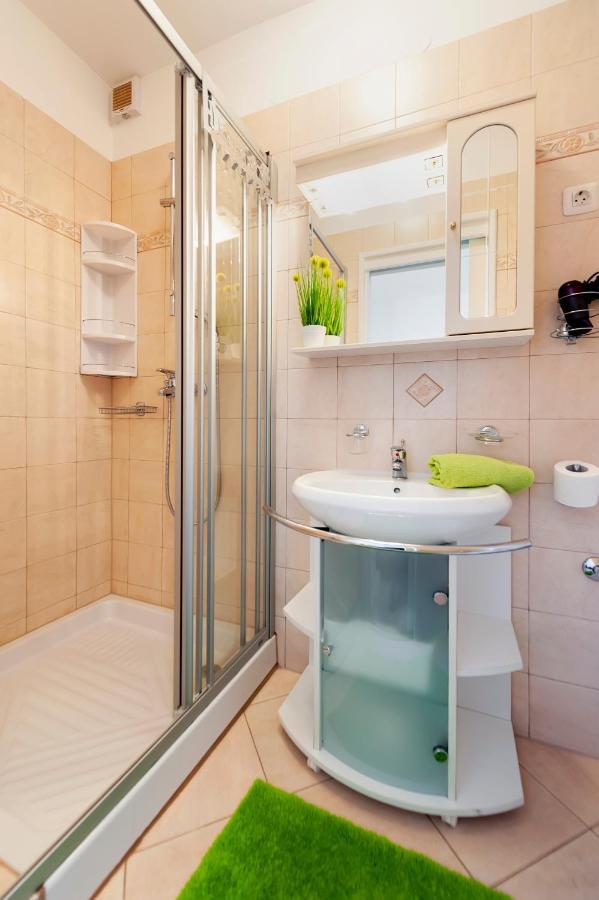 Apartment & Rooms Graciela Rovinj Extérieur photo