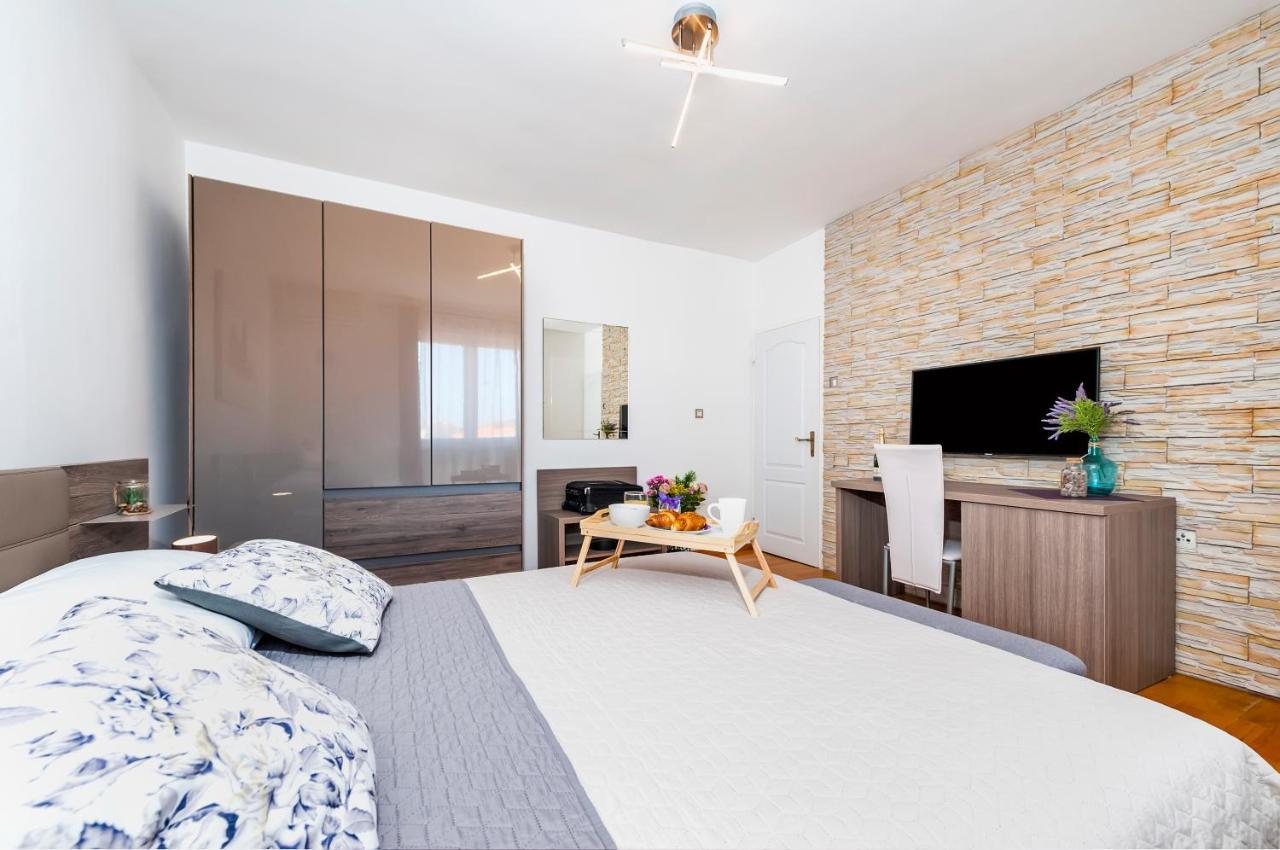 Apartment & Rooms Graciela Rovinj Extérieur photo