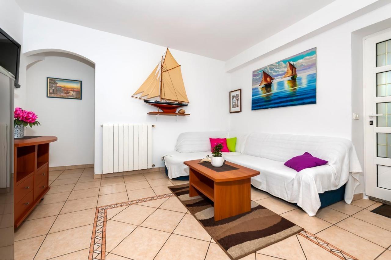 Apartment & Rooms Graciela Rovinj Extérieur photo